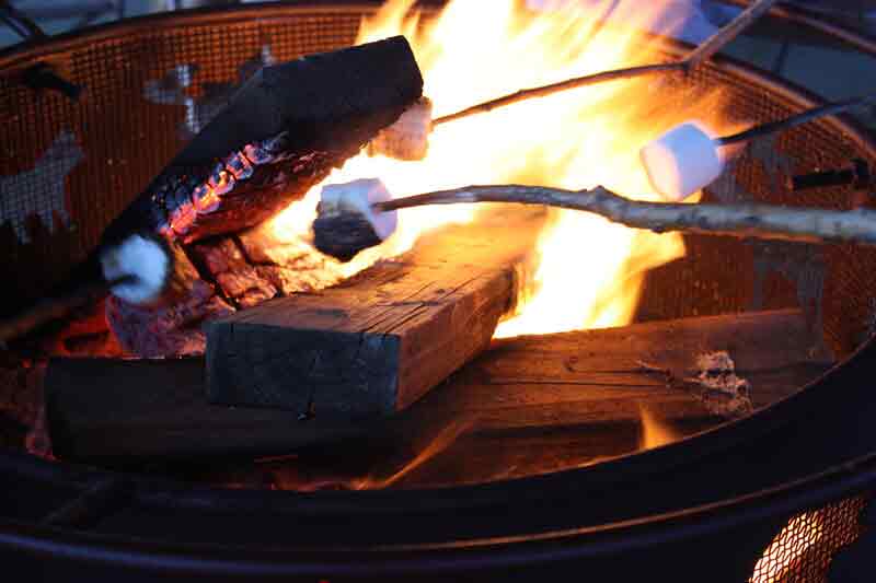 Onsite Firepit & BBQ